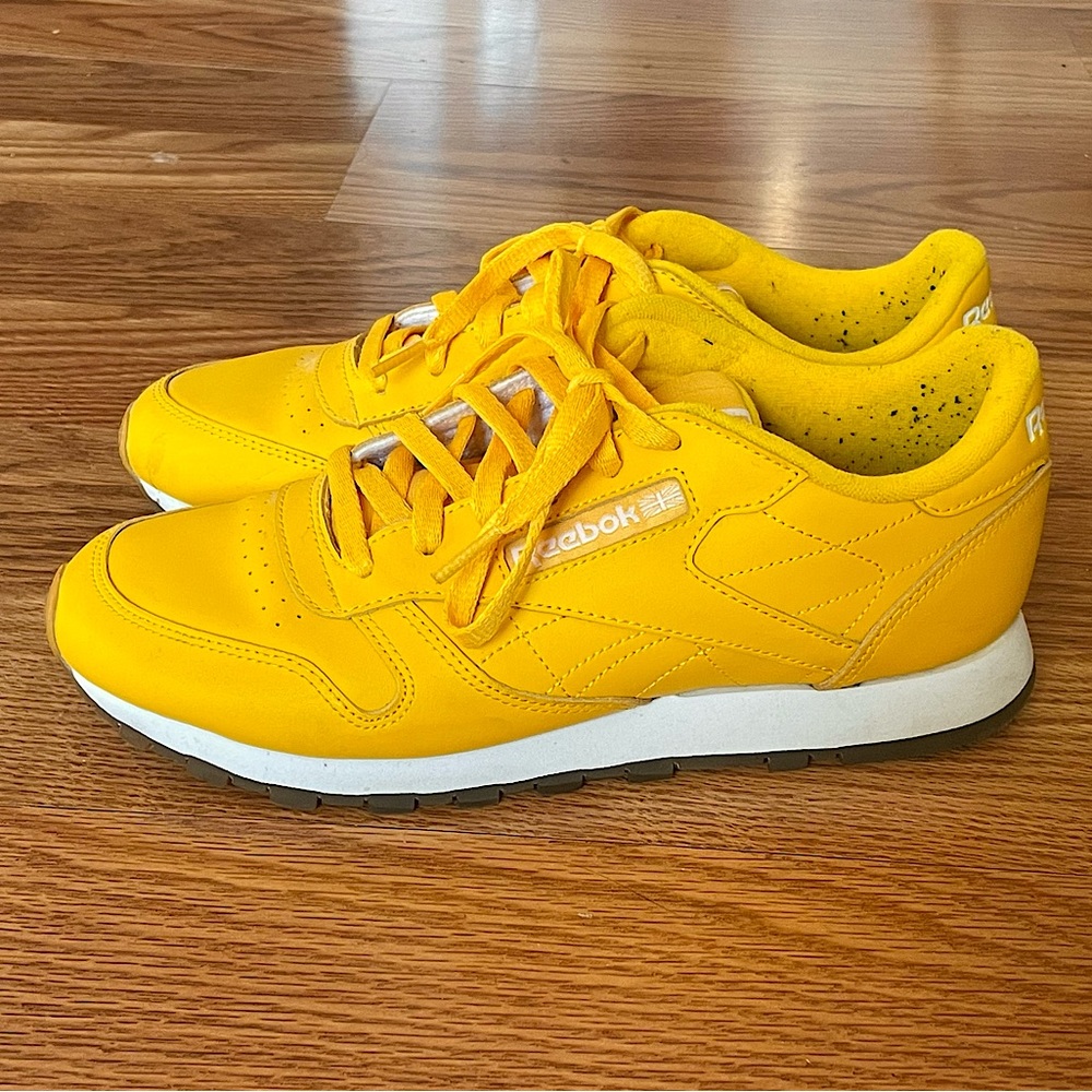 Yellow Reebok Classics Size 8.5